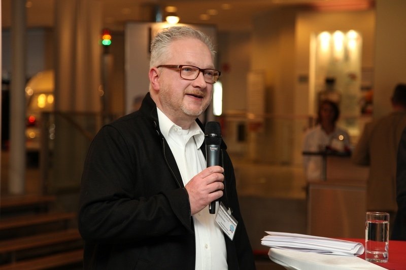 Jörg Schimke moderiert SEO-Küche auf der CeBit Hannover